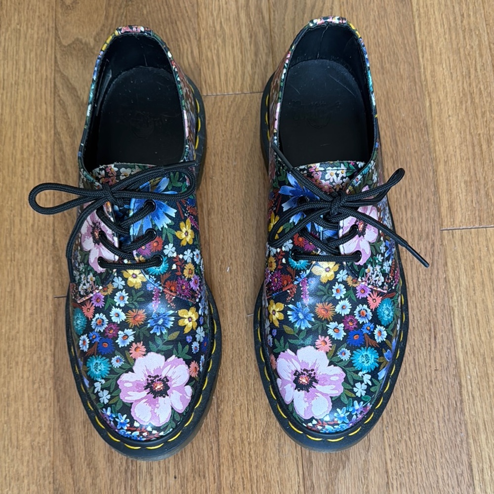Dr Martens 1461 Wanderlust Floral Oxfords Women’s Lace Up Shoes